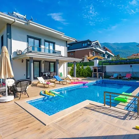 别墅 Olive Oyl - With Private Pool For 6 People In Hisaronue *