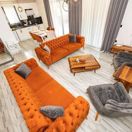 Olive Oyl - With Private Pool For 6 People In Hisaronue 费特希耶