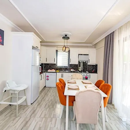 Olive Oyl - With Private Pool For 6 People In Hisaronue 别墅