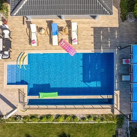 别墅 Olive Oyl - With Private Pool For 6 People In Hisaronue *