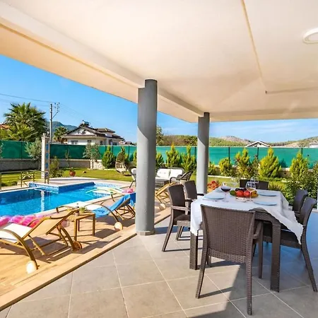 别墅 Olive Oyl - With Private Pool For 6 People In Hisaronue